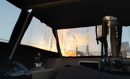 Lever de soleil sur le cockpit